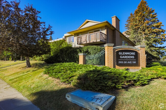 Building Photo - Glenmore Gardens Towers