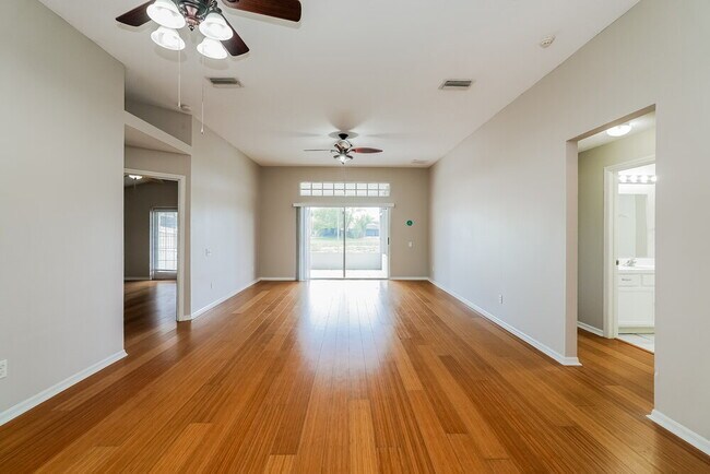 Foto del edificio - 10523 Goldwater Ln