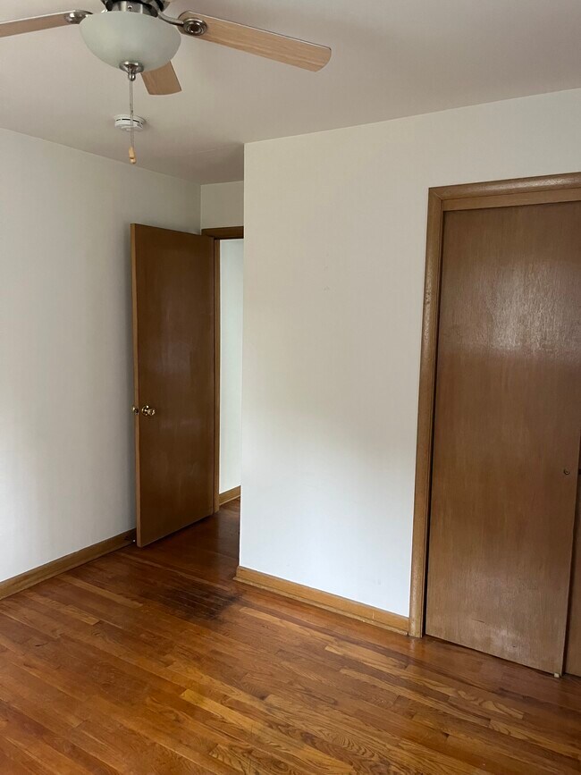 Foto del edificio - 426 Rushmore Ln