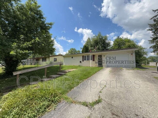 Building Photo - 5801 Peshewa Ct