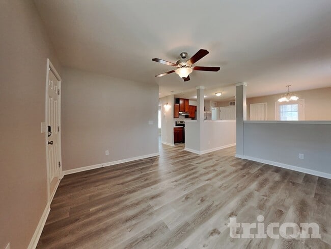 Foto del edificio - 2410 King Malcolm Ln