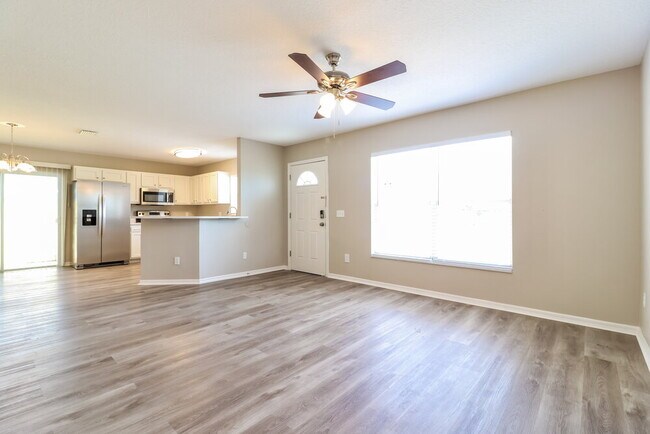 Building Photo - 3610 N 56th St