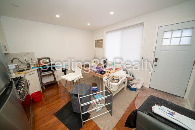Foto del edificio - 4524 Newtown Rd