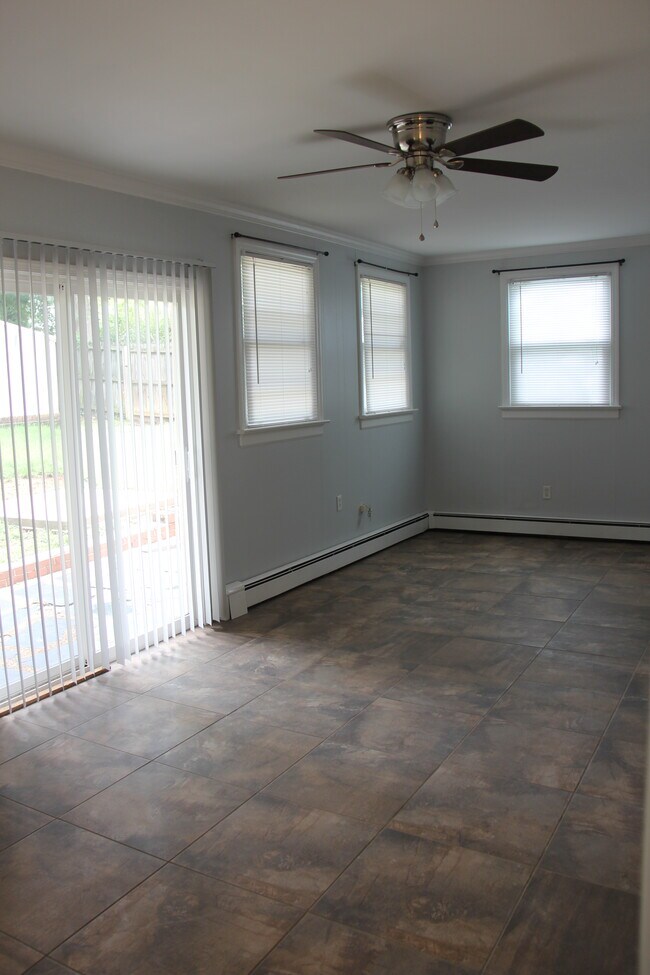 Foto del edificio - 3707 Brookside Rd