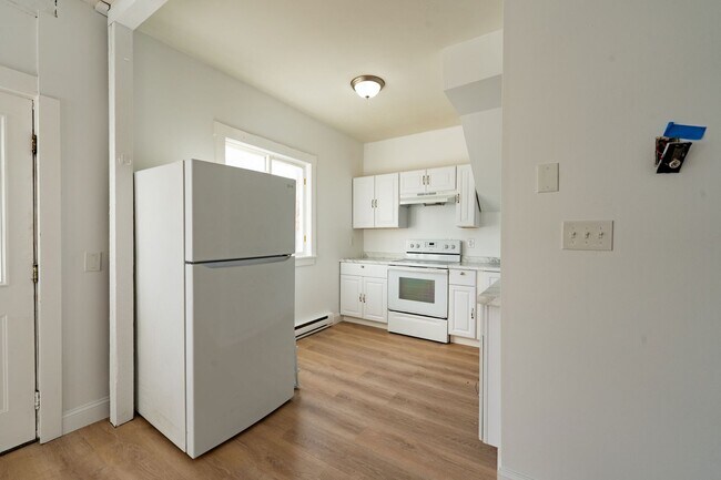 Building Photo - Spruce (294)