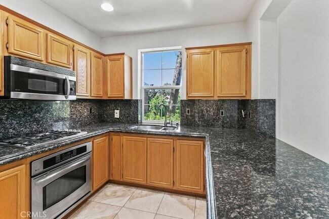 Foto del edificio - 3 Amesbury Ct