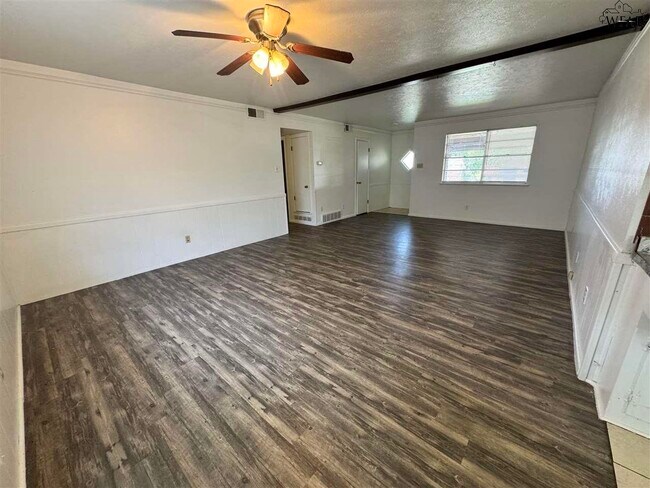Building Photo - 109 Wood Cir