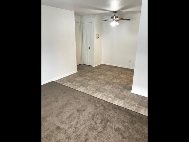 Foto del edificio - 1458 W 114th St