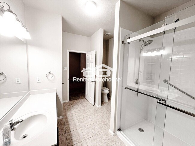 Building Photo - 1617 Totem Pole Way