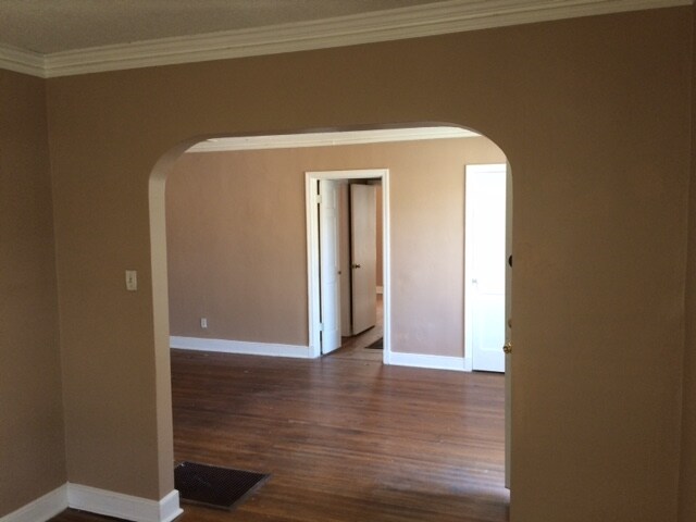 Building Photo - 3749 Buchanan Ave