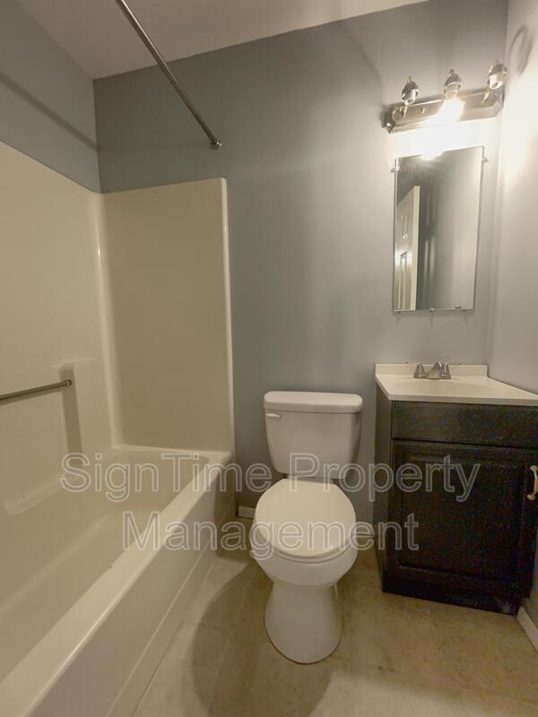Foto del edificio - 625 N Mulberry Street