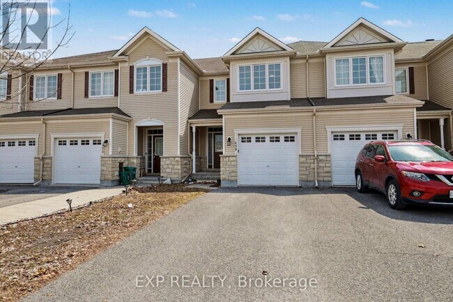 Building Photo - 450 Ashbourne Crescent