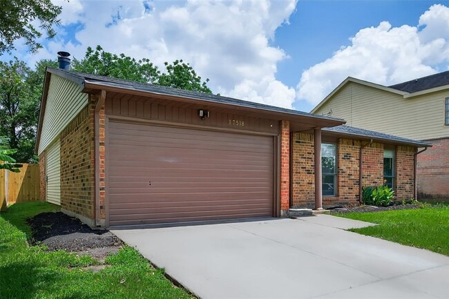 Foto del edificio - 17518 Autumn Hills Dr