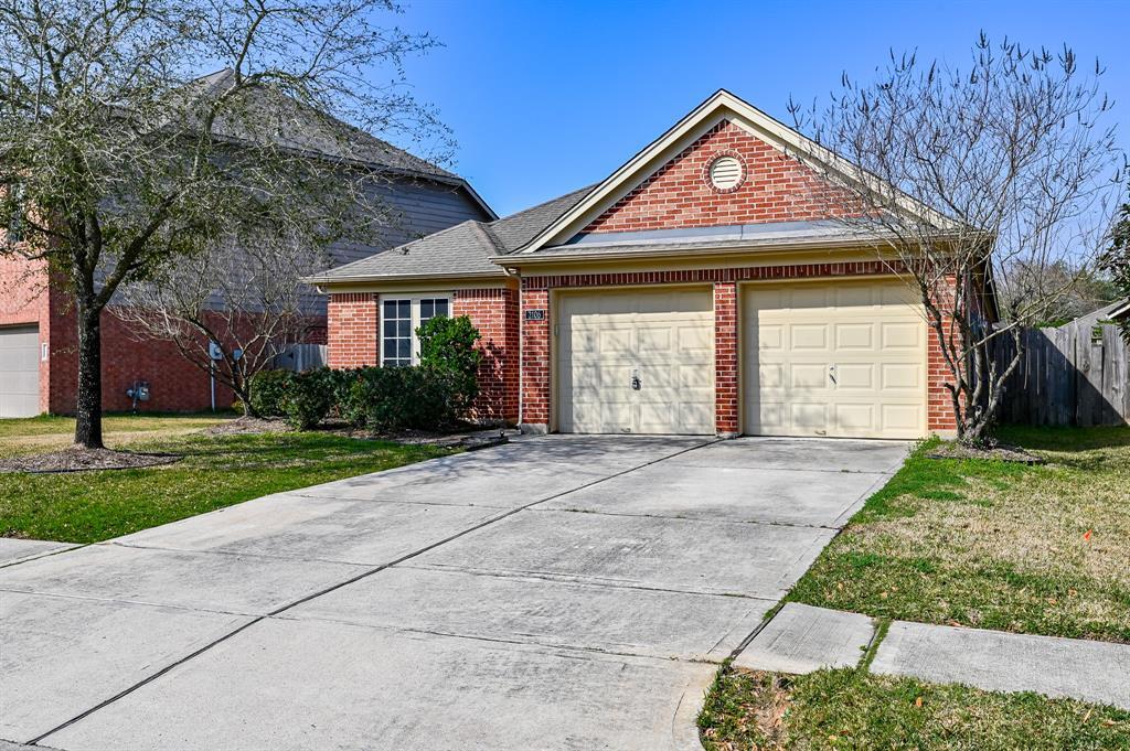 Primary Photo - 2106 Castle Gardens Ln