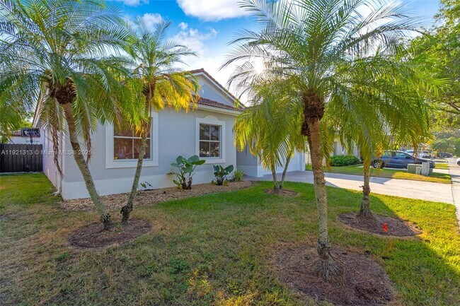 Foto del edificio - 8836 NW 168th Ln