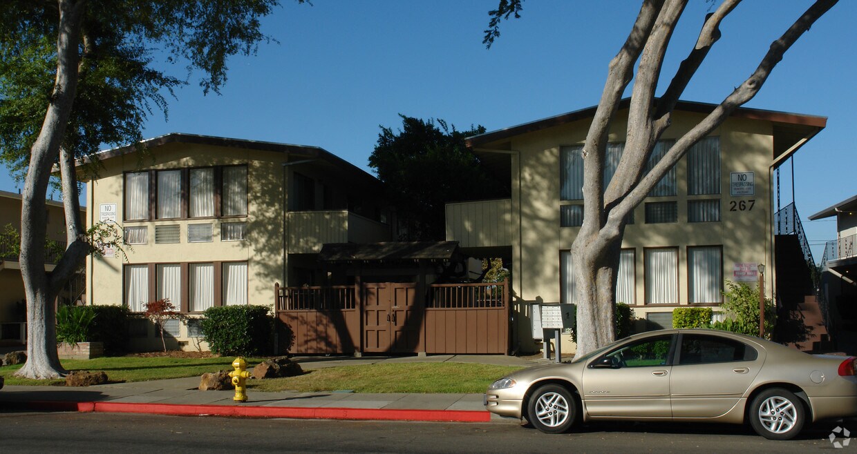 Building Photo - 263-267 La Pala Dr
