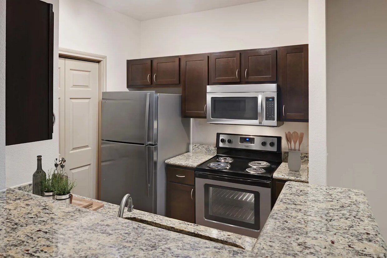 Foto principal - Live Where Luxury Lives – Unmatched Comfor...