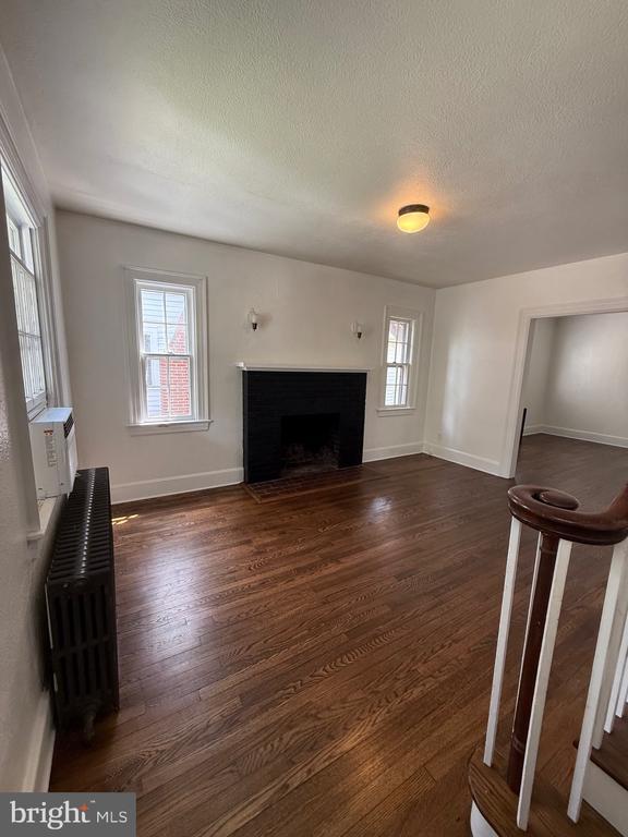 Building Photo - 814 Brompton St