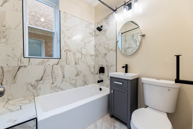 Foto del edificio - 8327 S Crandon Ave