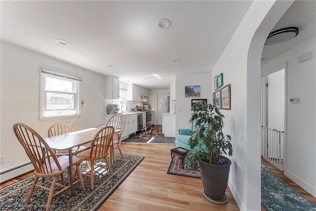 Building Photo - 30 Bayard St