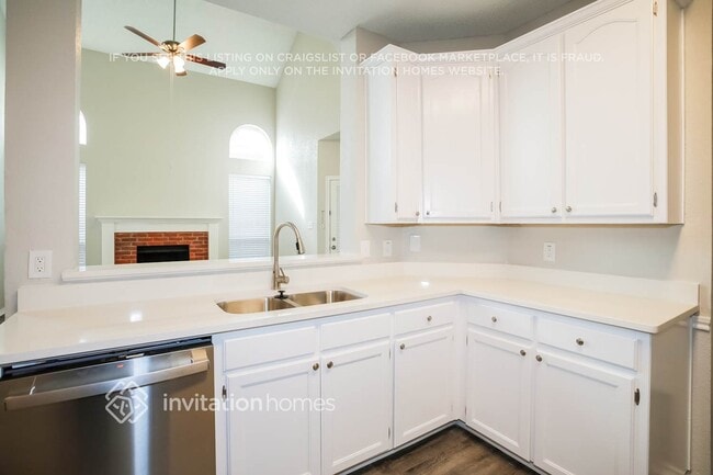 Foto del edificio - 934 Plantation Dr