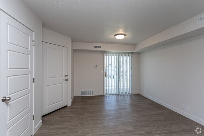 1HAB, 1BA - The Windsor - Carrington Square