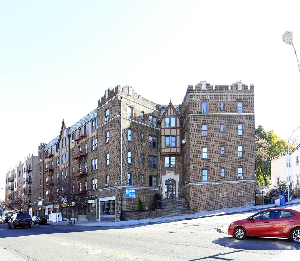 Primary Photo - 5 S 16th Ave