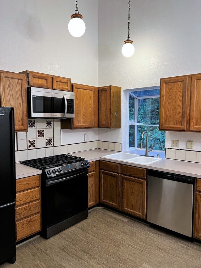 Foto del edificio - Poulsbo area home.