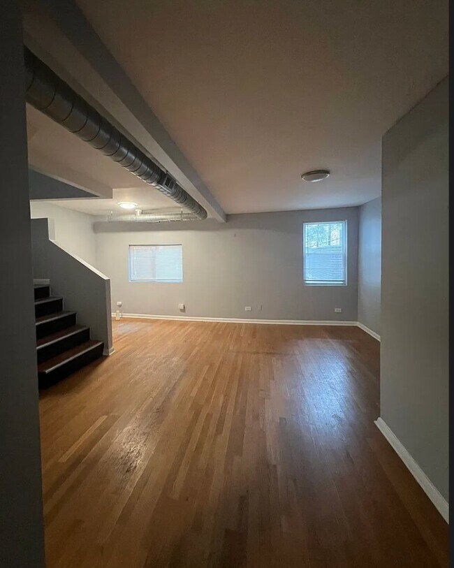 Foto del edificio - 1241 N Ashland Ave