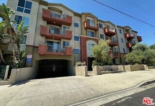 Building Photo - 7551 Jordan Ave