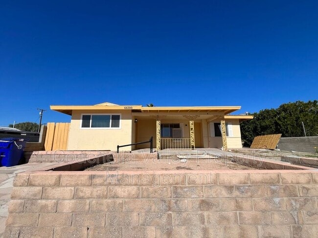 Foto del edificio - 66100 3rd St