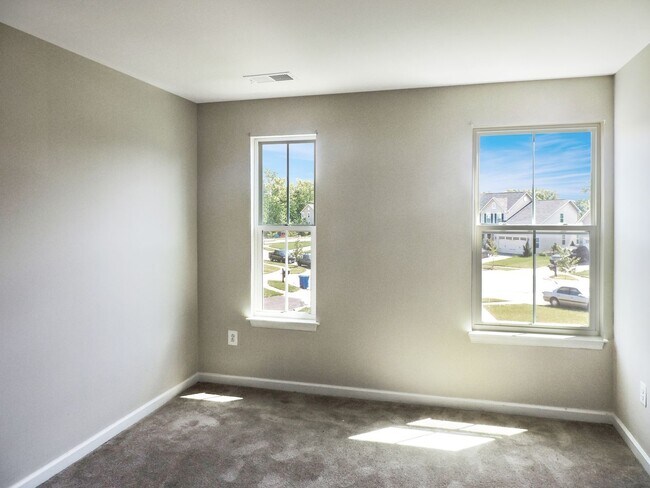 Building Photo - 9166 Beechdale Ct