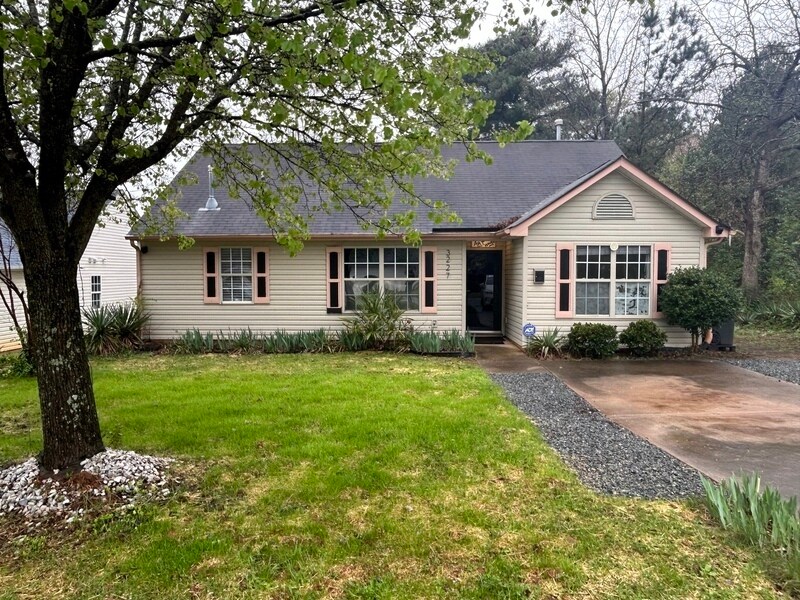 3227 Lake Dr, Charlotte, NC 28269 House Rental in Charlotte, NC