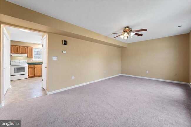 Foto del edificio - 400 Emily Ln