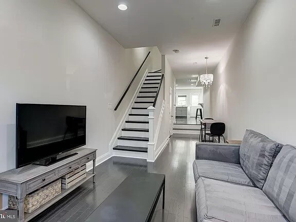 Building Photo - 309 S Collington Ave
