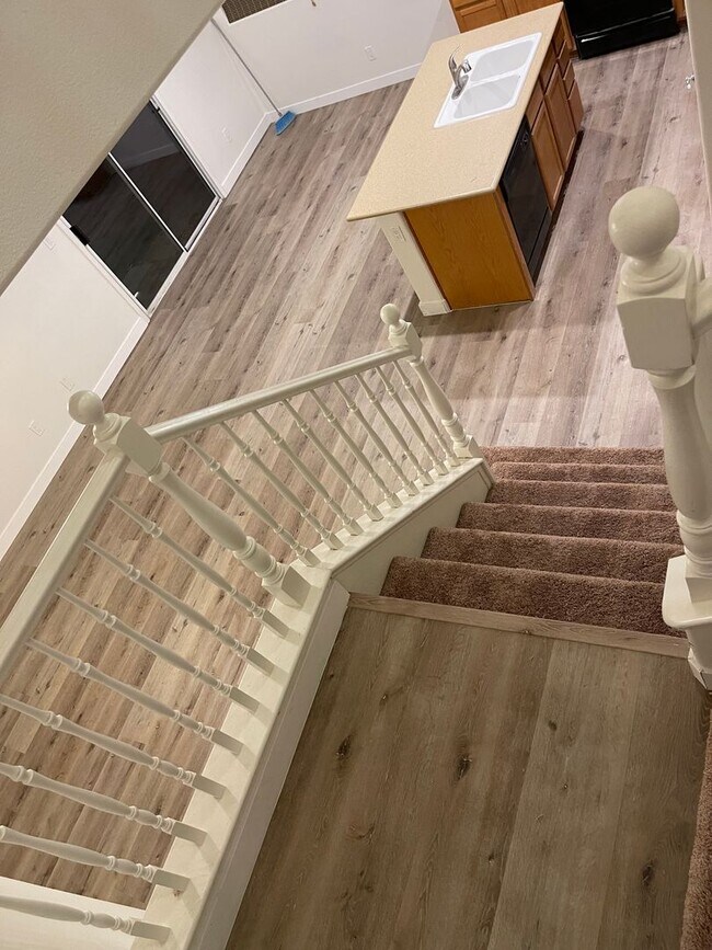 Foto del edificio - Mountain's Edge 3 Bed 3.5 Bath home in the Southwest. 1 Bed downstairs!