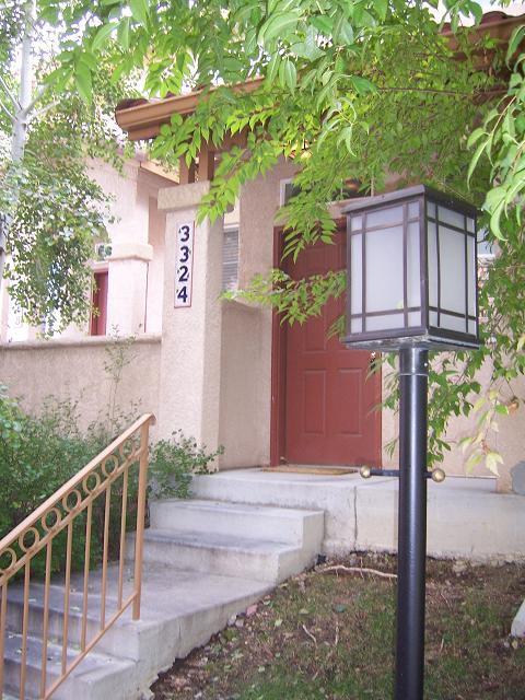 Foto del edificio - Gorgeous 2 Bedroom Condo with 2 Car attach...