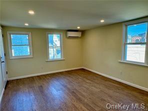 Foto del edificio - 71 E Main St