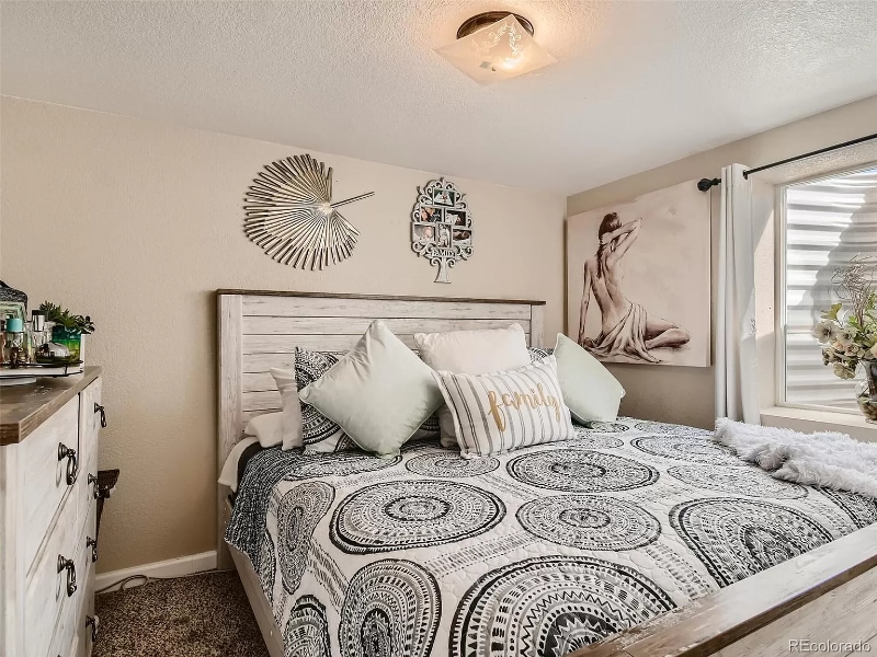 Photo - 9147 Beechwood Dr