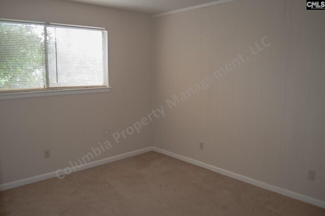 Building Photo - 702 Osage Ave