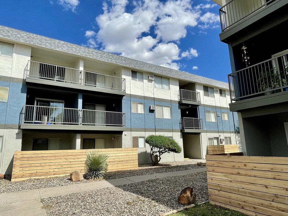 Encanto Lofts Apartments 4501 Shepard Rd NE Albuquerque, NM