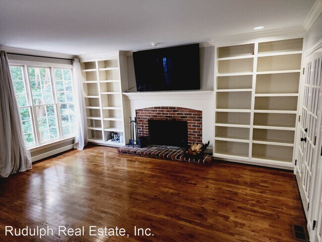 Foto del edificio - 4 br, 3 bath House - 12 Montevallo Ter.