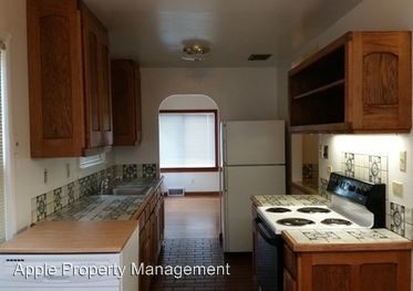 Building Photo - 4435 28th Pl W