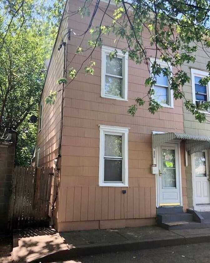 Foto principal - 426 Limestone St