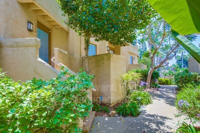 Building Photo - 3268 Via Marin