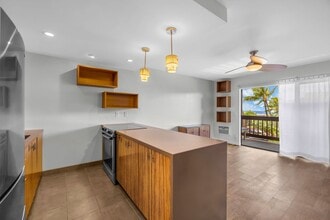 Building Photo - 3740 Lower Honoapiilani Rd