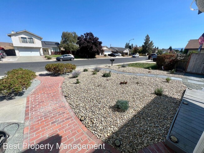 Foto del edificio - 4 br, 2.5 bath House - 2496 Spyglass Hills Rd