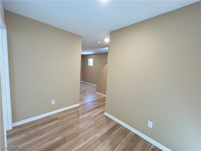 Foto del edificio - 4325 Harristown Dr