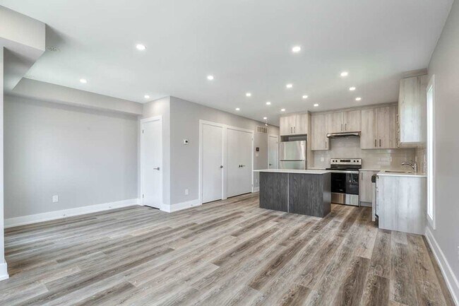Photo du bâtiment - 53 Rockcliffe Blvd