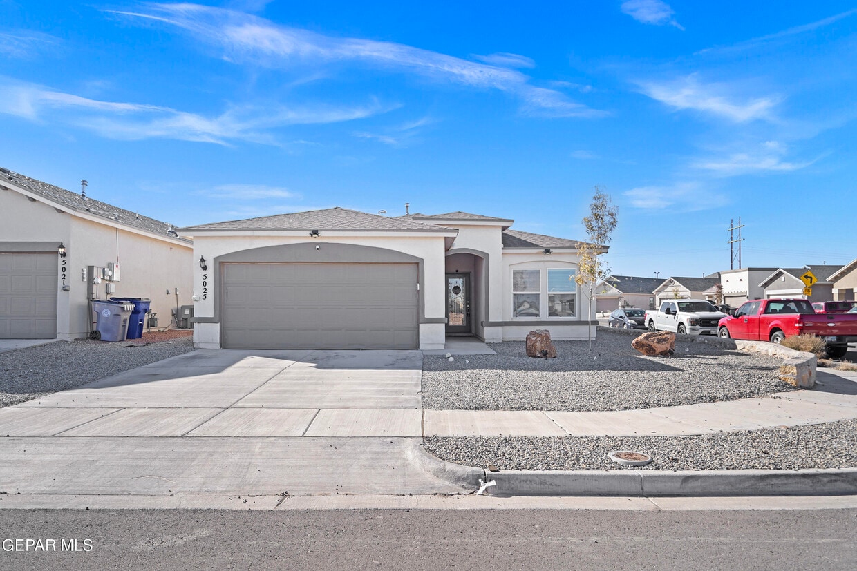 Foto principal - 5025 Marcella Santillana